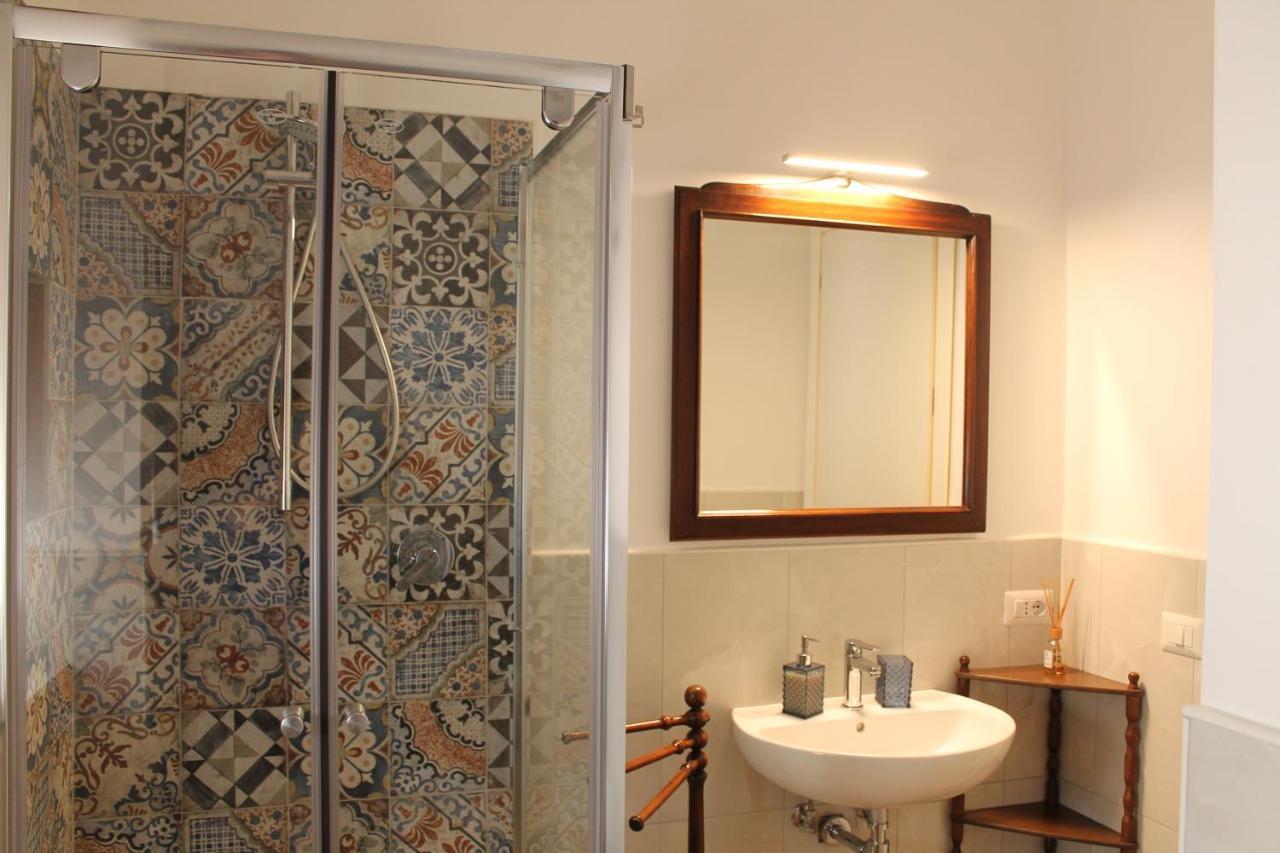 Casa Hari Bed & Breakfast Salerno Exterior photo
